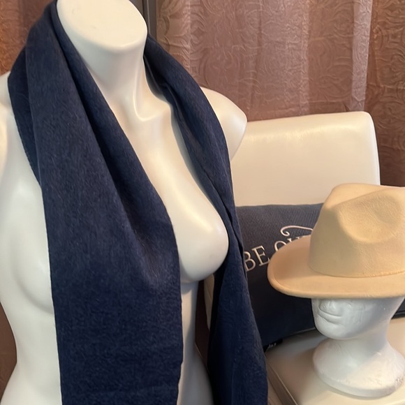 %100 Cashmere scarf! - Picture 5 of 5